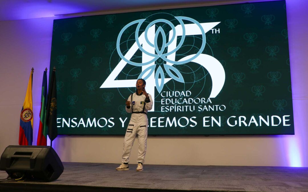 Conferencia Allison Avendaño