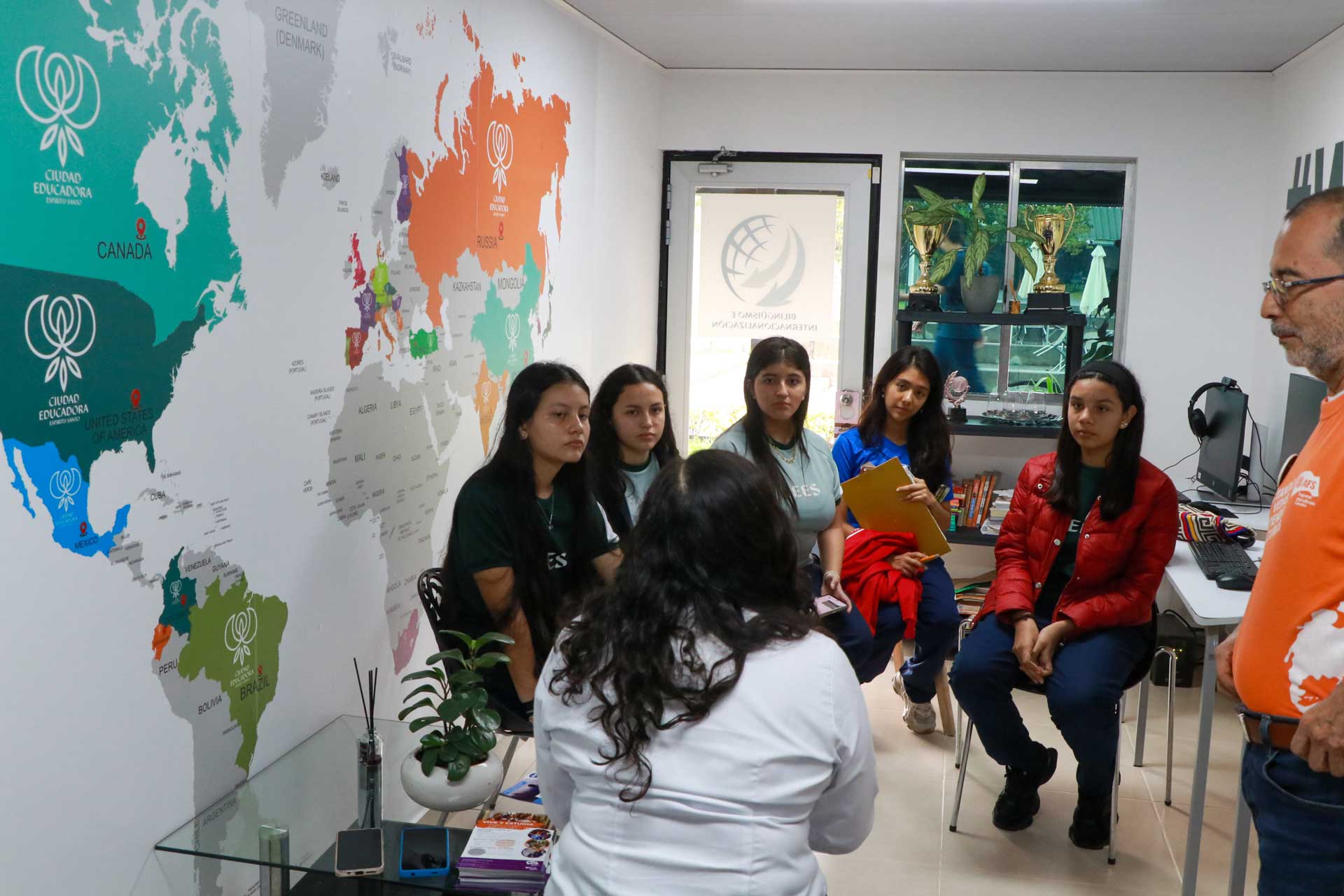 AFS programas de intercambio en la CEES - Ciudad Educadora Espíritu Santo