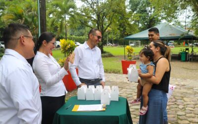 Bienvenida a nuevas familias de preescolar en la CEES