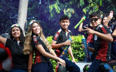 Caravana de inicio de último año escolar en la CEES